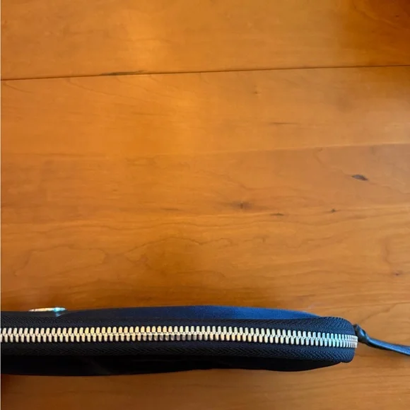 ShortyLove Jetty Clutch Wallet Black - Picture 4 of 9